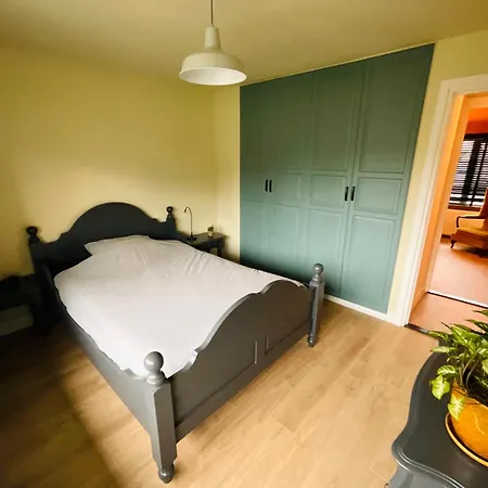 Luxurious Renovated Home, Retro Touch! Villa Eindhove