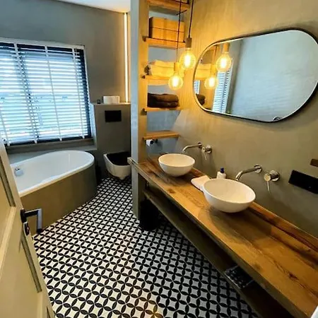 Luxurious Renovated Home, Retro Touch! * Eindhoven